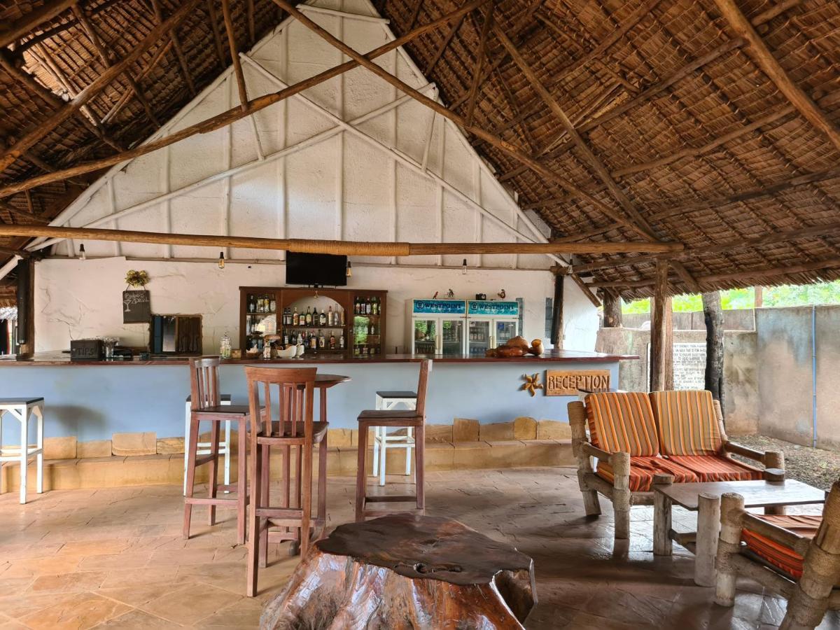 Honey Badger Lodge Moshi Exterior photo